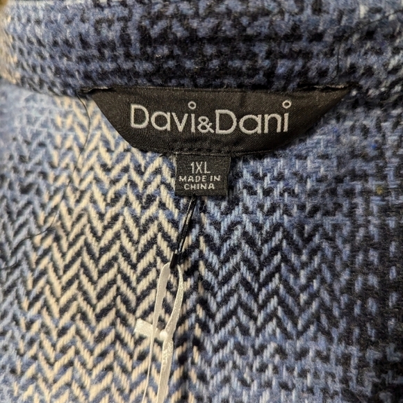 DAVI & DANI Blue/White Chevron Plaid Long Jacket/Duster Shacket - Picture 11 of 12